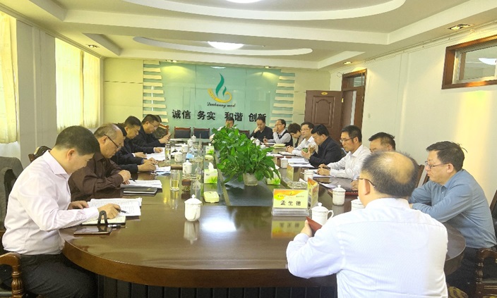 市委常委、副市長張秀林到敦煌種業(yè)調(diào)研